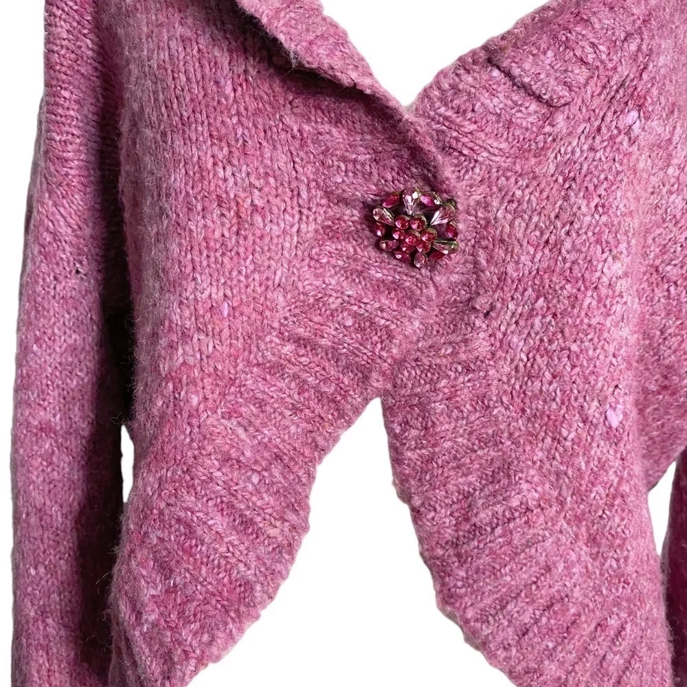 White Stage Pink Knit Cardigan with Pink Brooch Pin